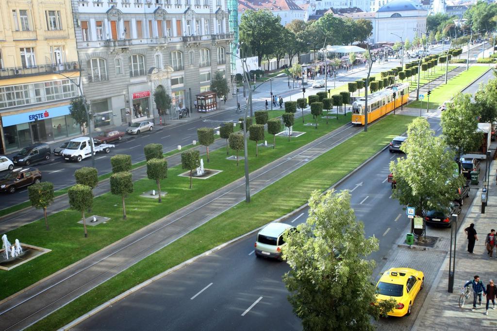 D.Five Splendor Above The City Budapest Rum bild